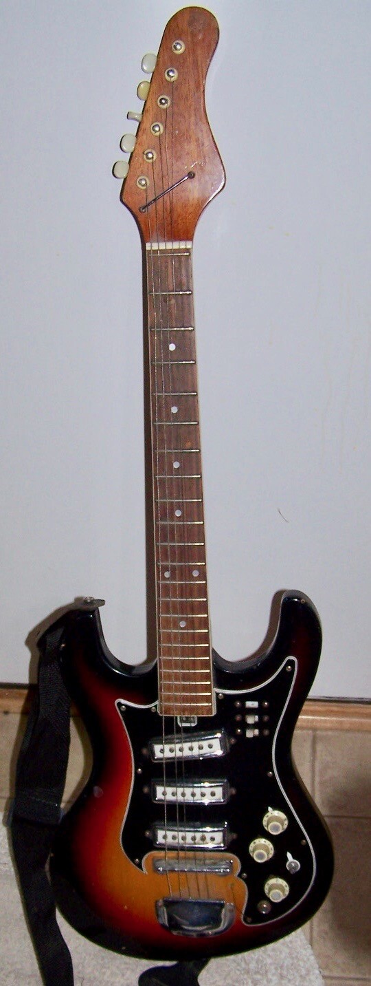 Teisco Kawai Silvertone 3 Pickup Electric Guitar
