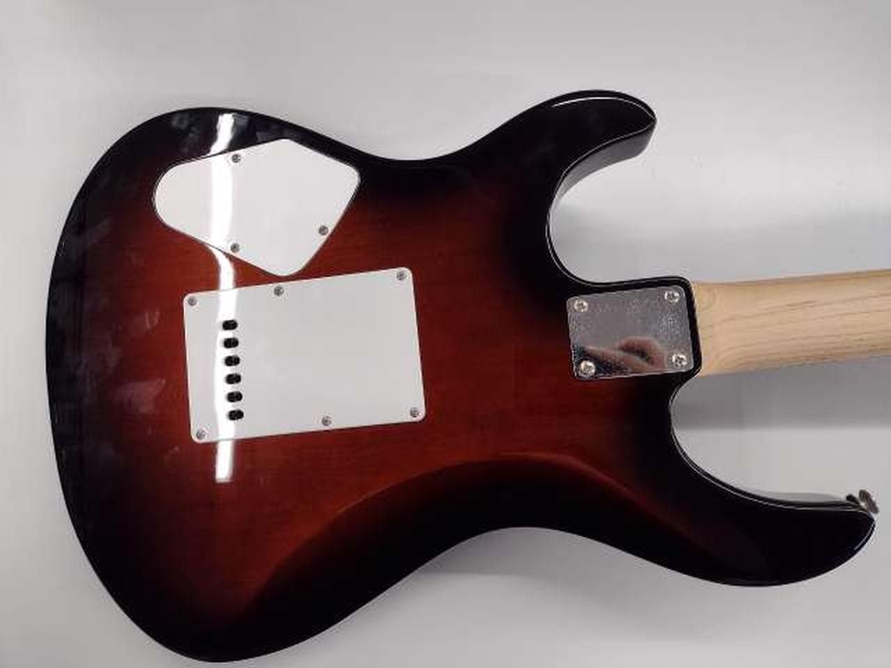 YAMAHA PACIFICA112V Stratocaster-type Electric Guitar