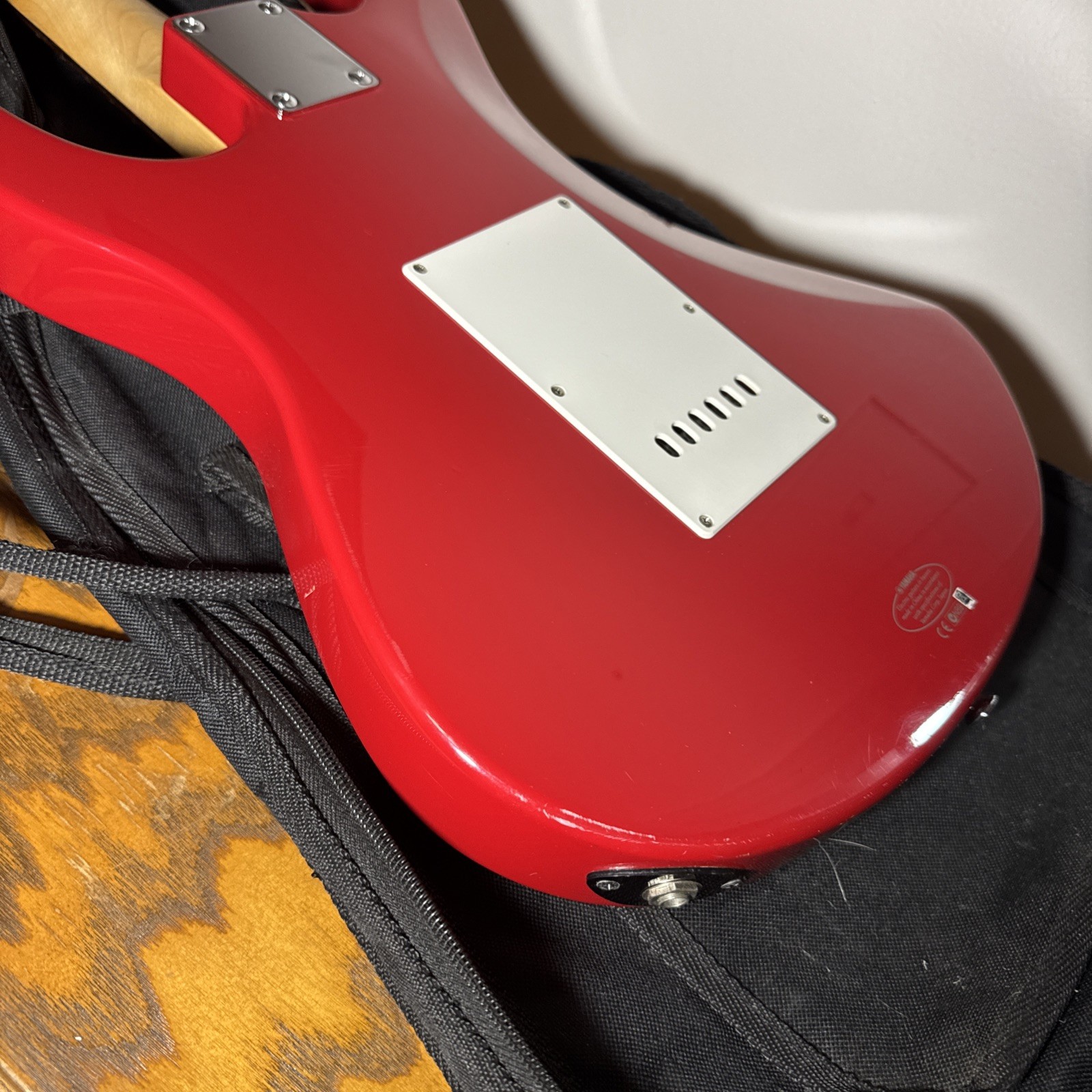 yamaha eg112c electric guitar and gig bag RARE RED
