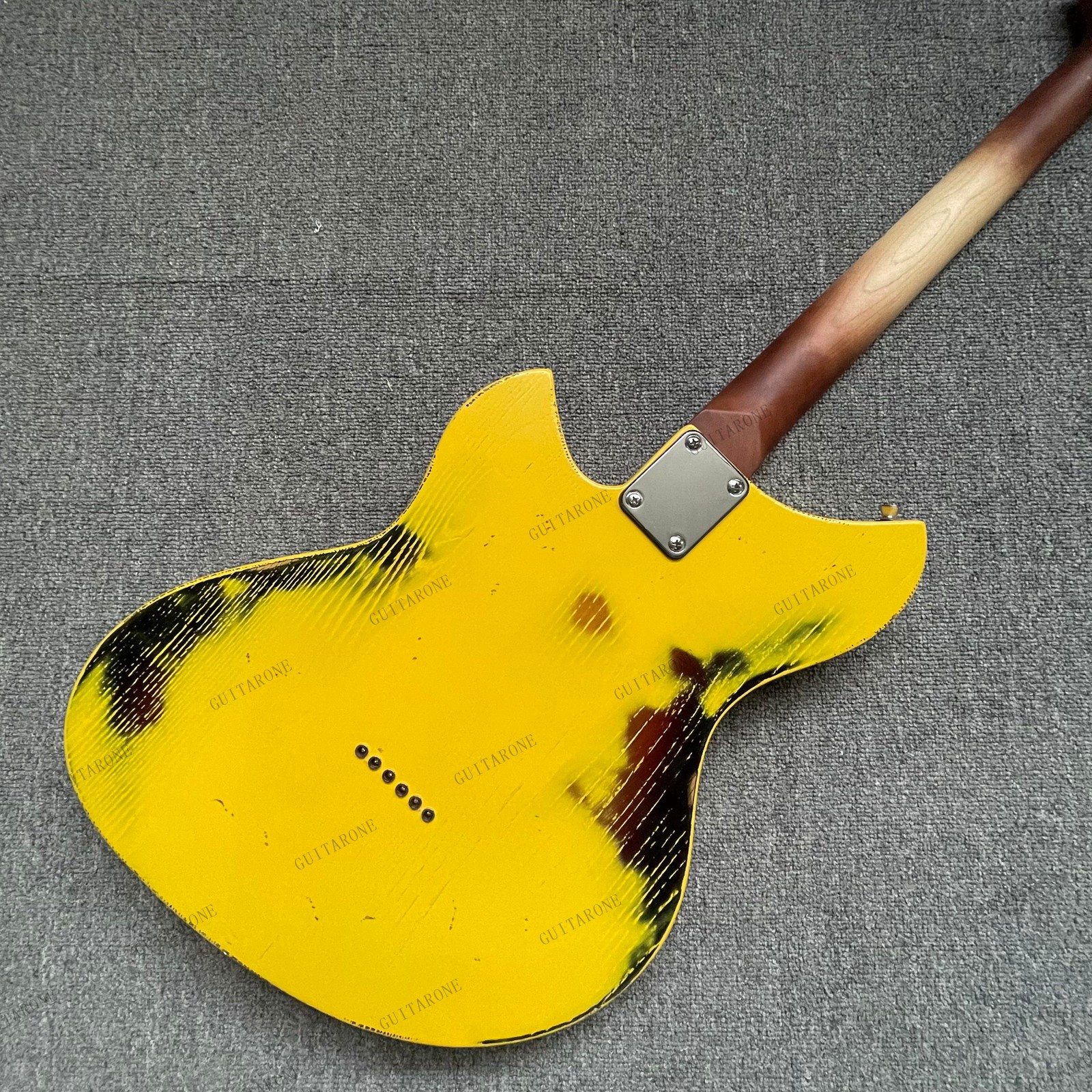 Handmade Solid Body Electric Guitar Satin Aged Finish Stainless Frets Alder Wood