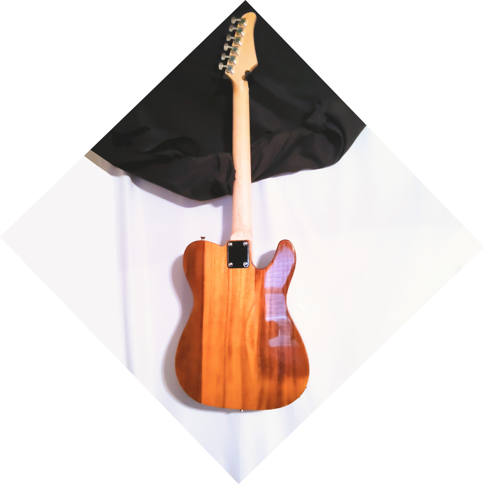 🎄NEW IN BOX!🎄T Style Electric Guitar +Soft Case +Strap +Cable +More!