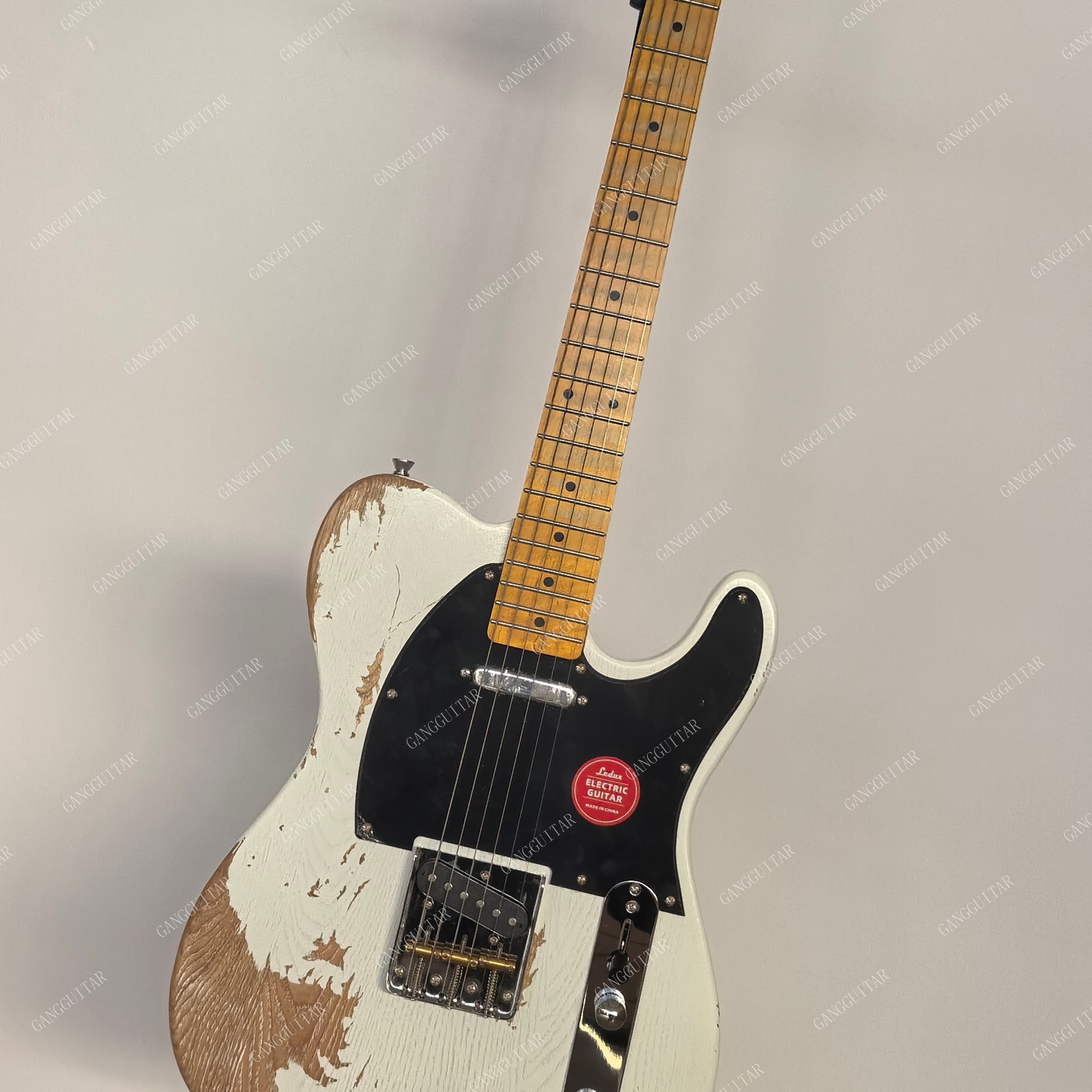 Vintage Aged Solid Body Electric Guitar 21 Stainless Steel Rounded Frets White
