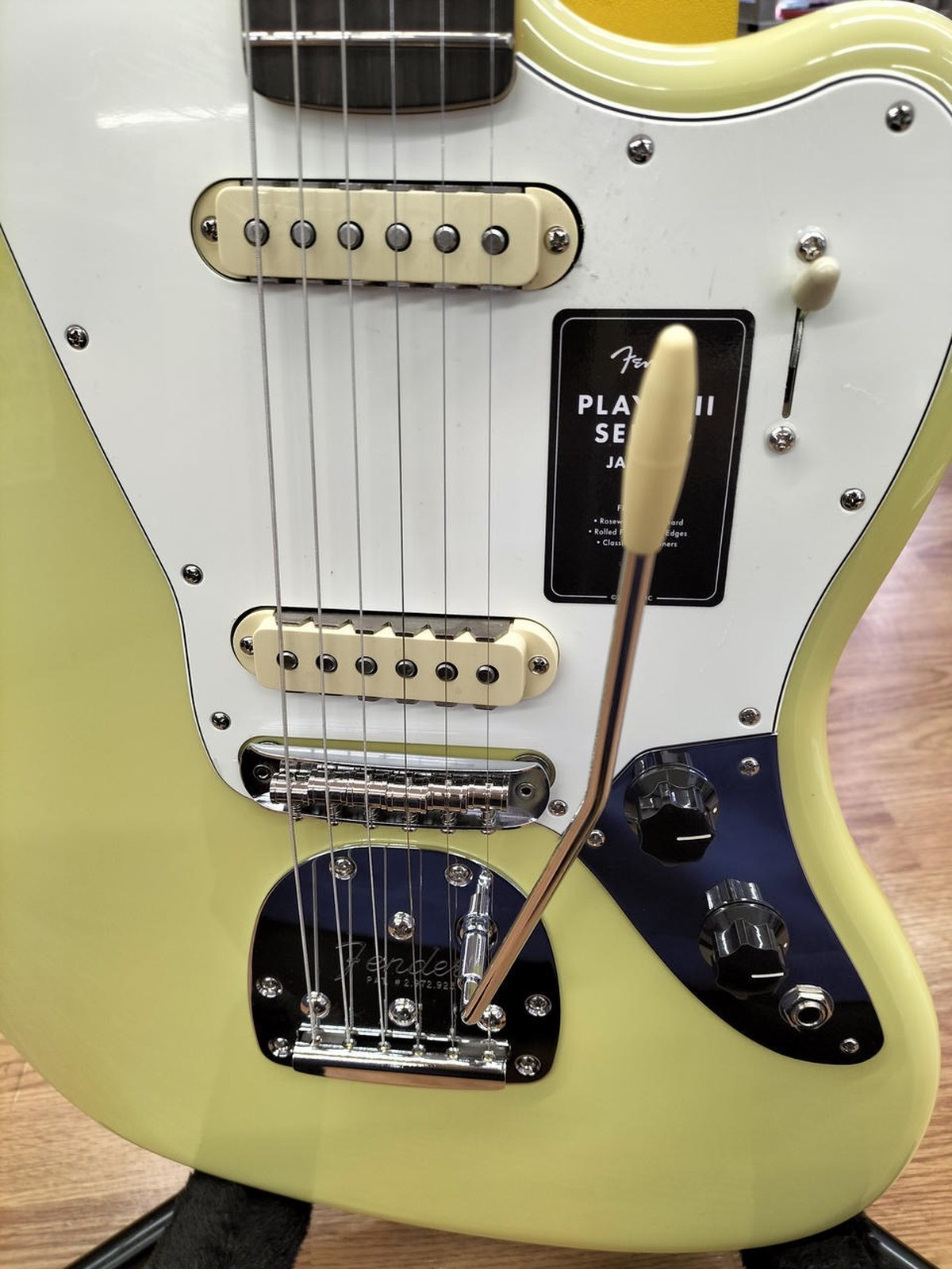 FENDER PLAYER II JAGUAR RW HLY Used Alder body Rosewood fingerboard w/Soft case
