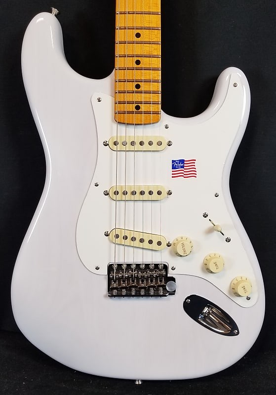 Fender Eric Johnson Stratocaster Electric Guitar, Maple Fretboard , White Blonde