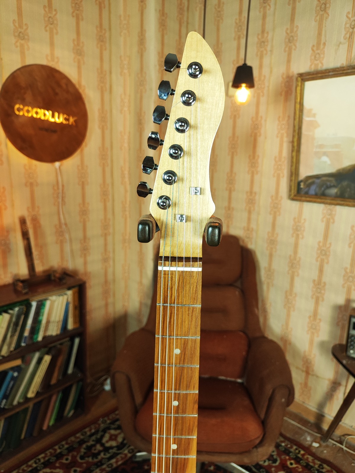 Krunk Ani Style Black Custom Guitar Soviet Era Reissue Rare USSR Retro