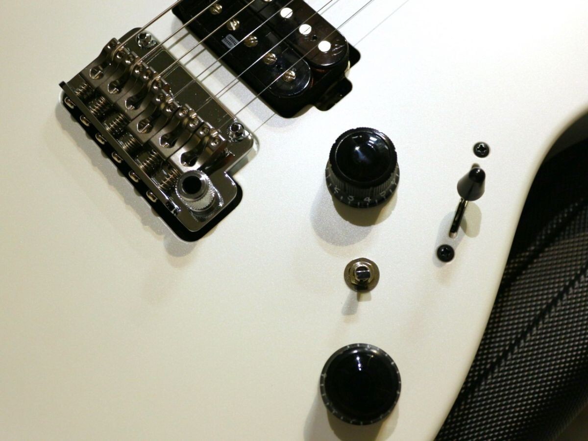 Ibanez Made in JAPAN AZ2402-PWF Electric Guitar Pearl White Flat with Hard Case