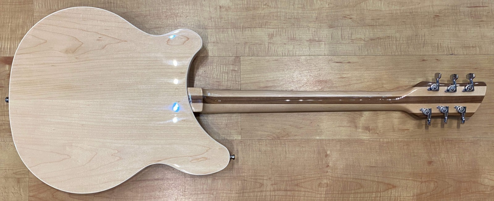 Rickenbacker 360 6-String Electric Guitar MapleGlo (Natural)