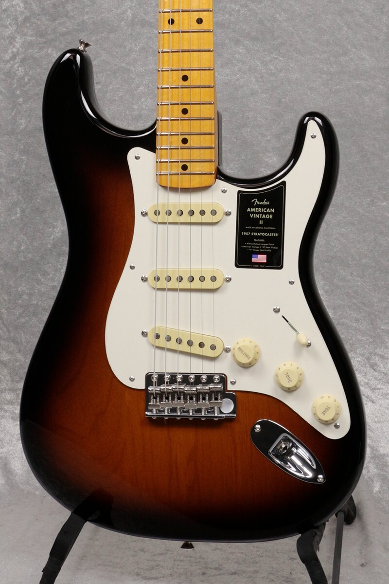 Fender American Vintage II 1957 Stratocaster 2-Color Sunburst from JAPAN
