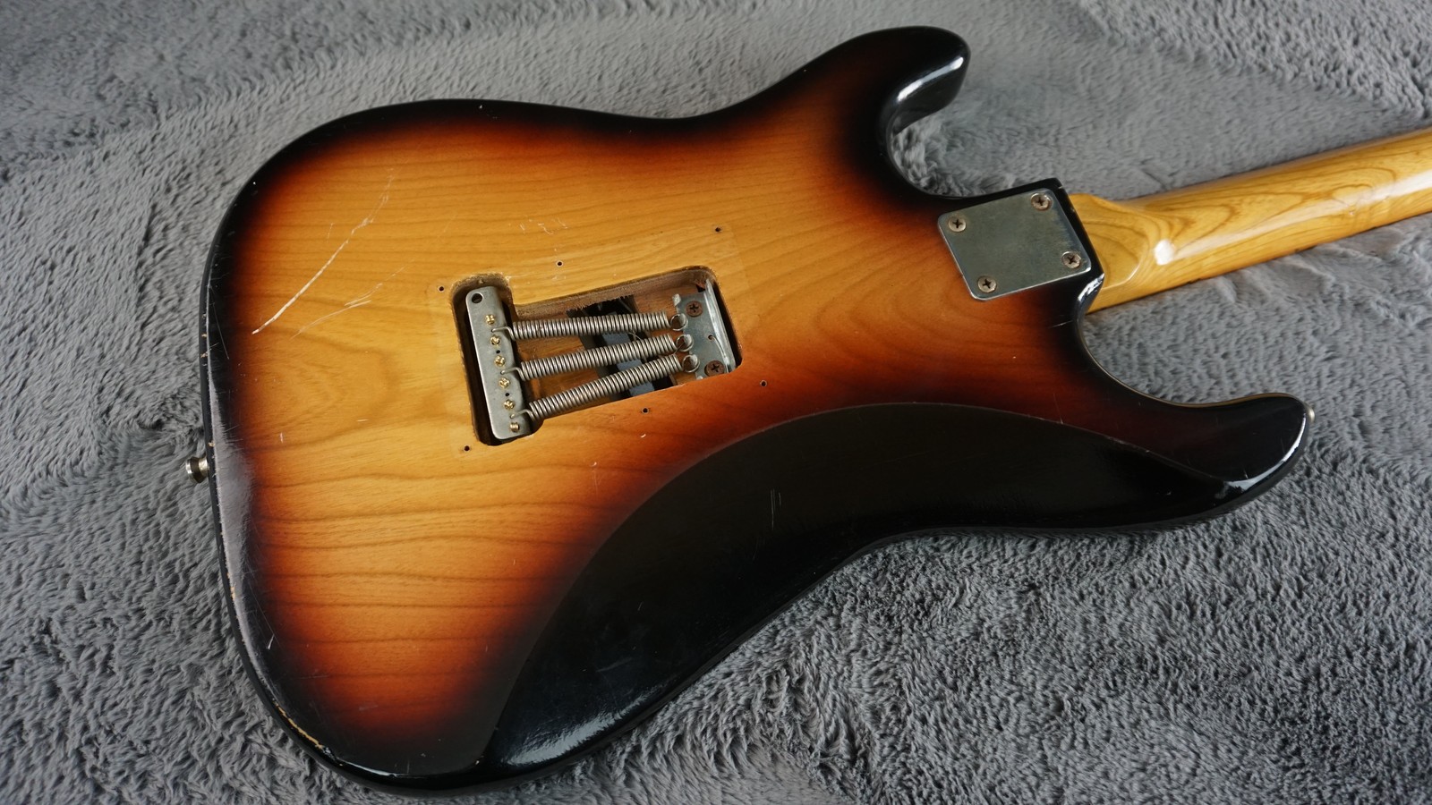 Holly Splendor Series S-Style – Tobacco Burst Tomson MIJ