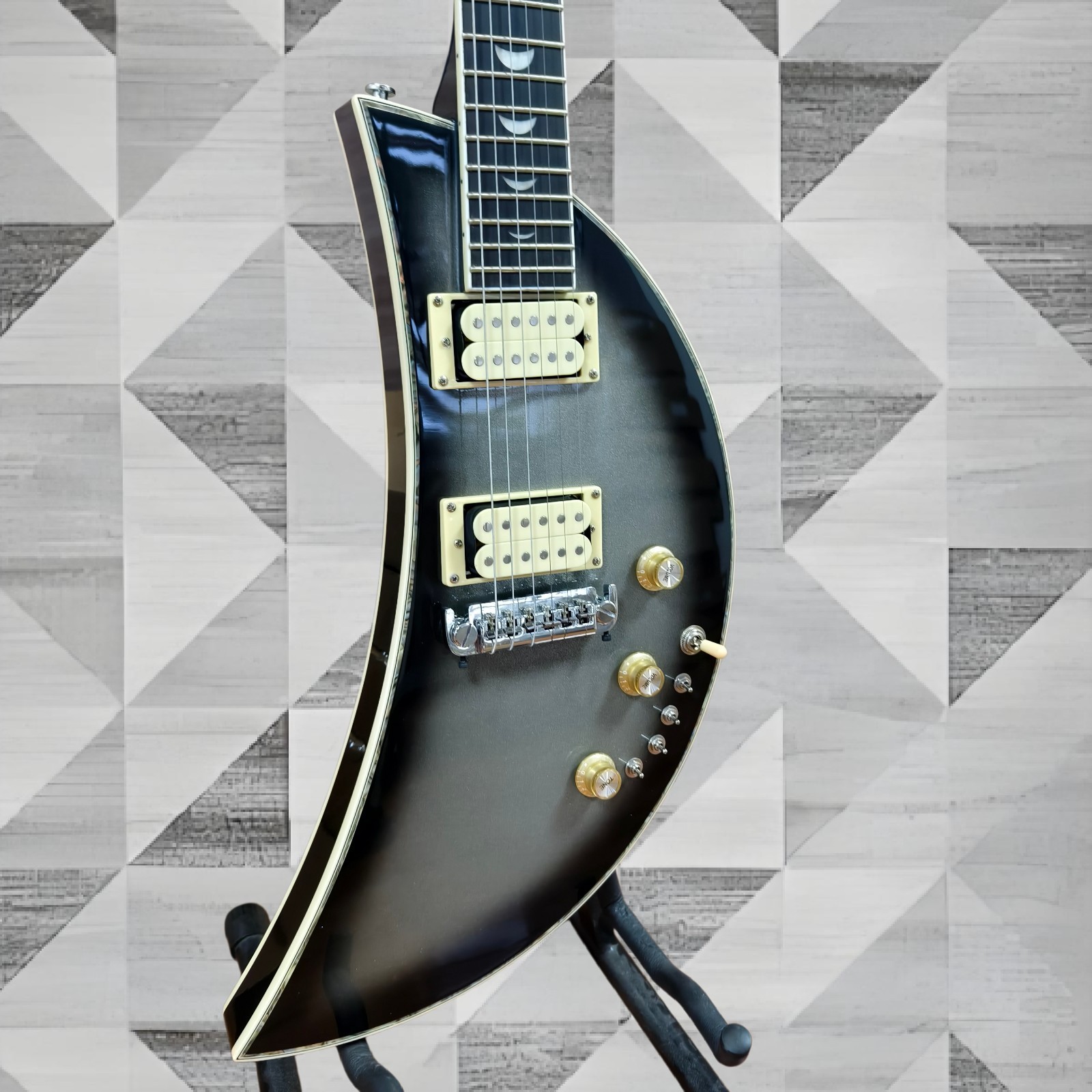 Kawai Moonsault Electric Guitar Metallic Blackburst Mahogany Body 24 Frets