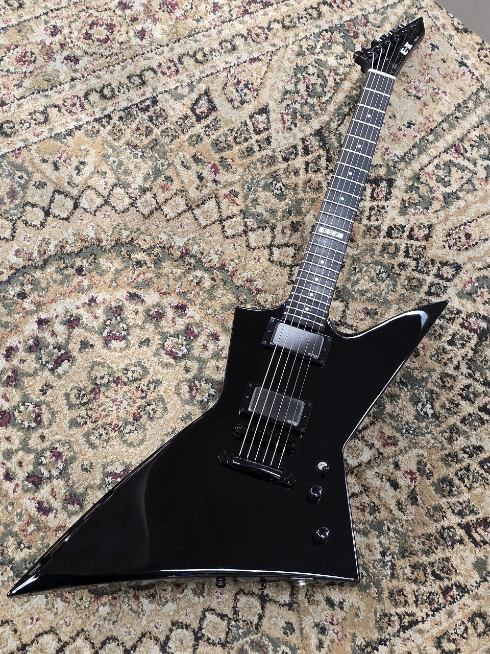 [E-II] EX-NT Black Made in Japan Solid Body Electric Guitar With Soft Case Used
