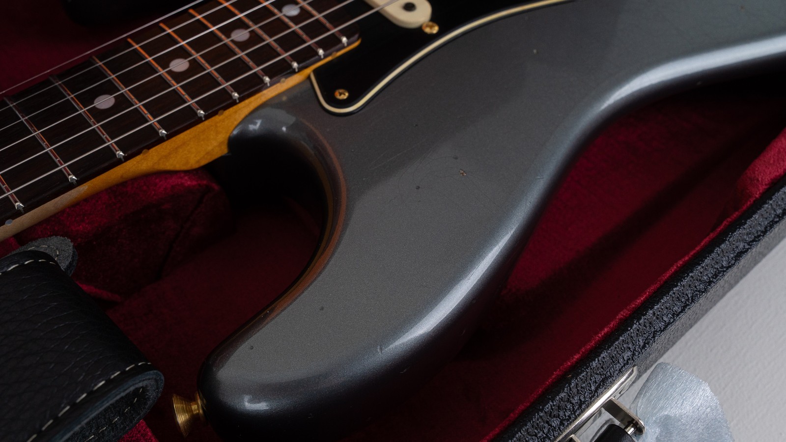 Fender Custom Shop Ltd 1965 Dual-Mag Strat Journeyman Relic, Charcoal Frost