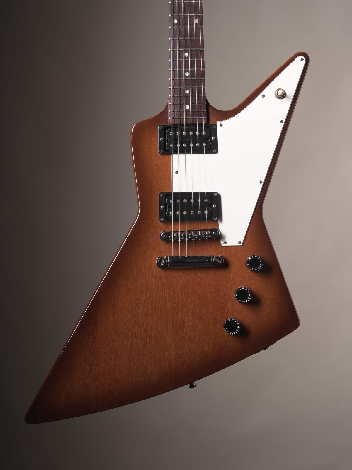 Gibson (2001) ’76 Explorer Reissue – rare Natural Burst w. OHSC