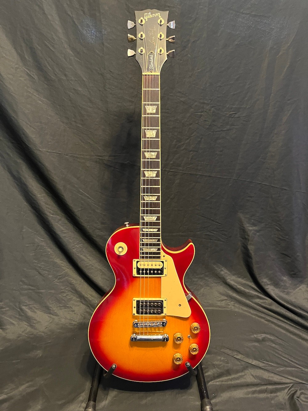1981 Gibson Les Paul Standard Guitar in Cherry Sunburst W/OHSC