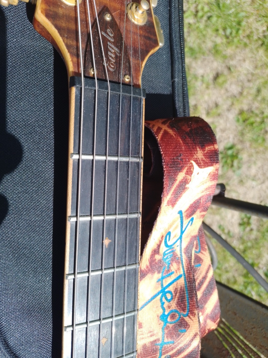 BC RICH Eagle Archtop Deluxe Antique Violin Bag Extras Hendrix EMG Player 🎸