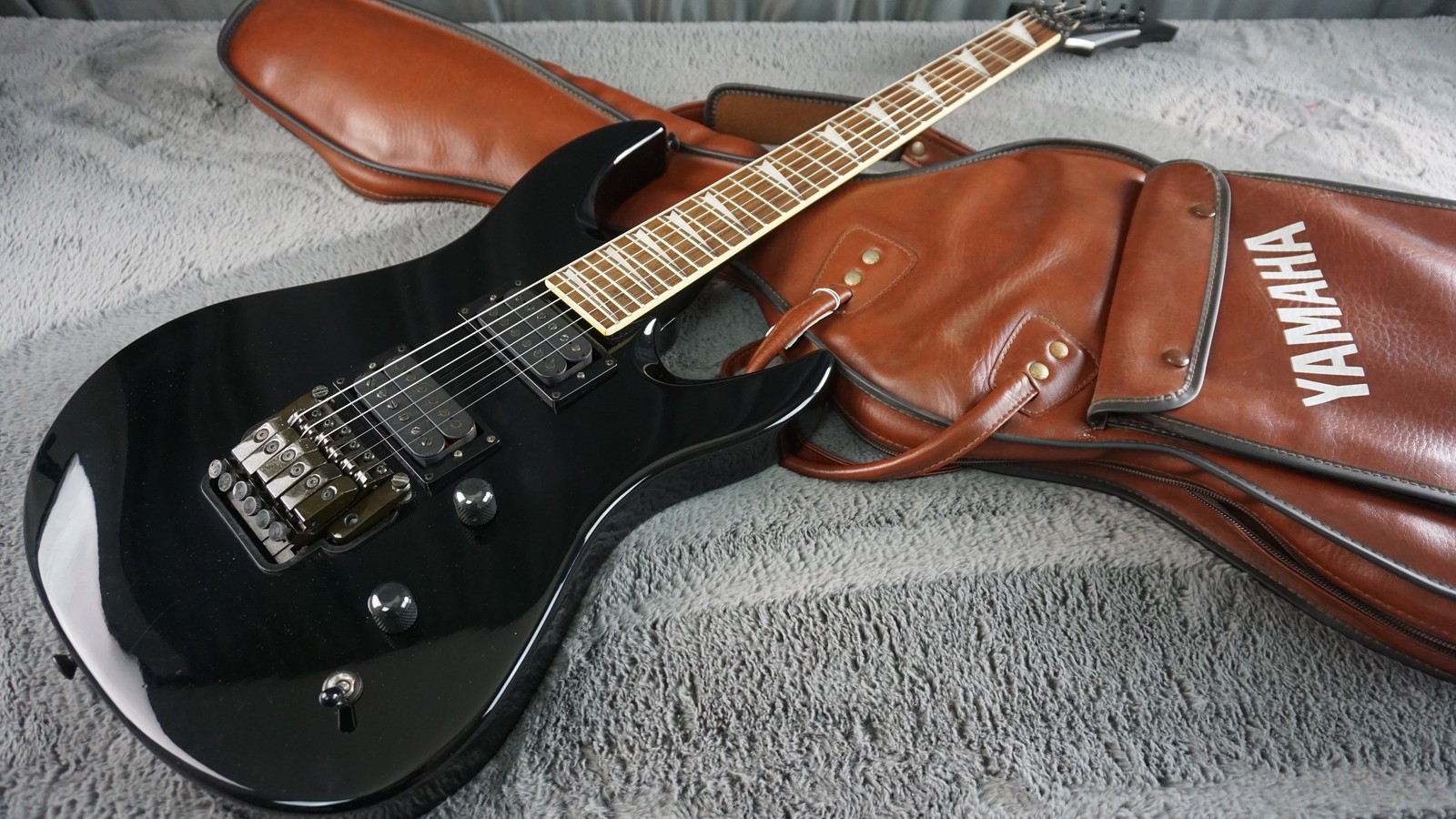 Yamaha RGX820J – Black ST Type FR