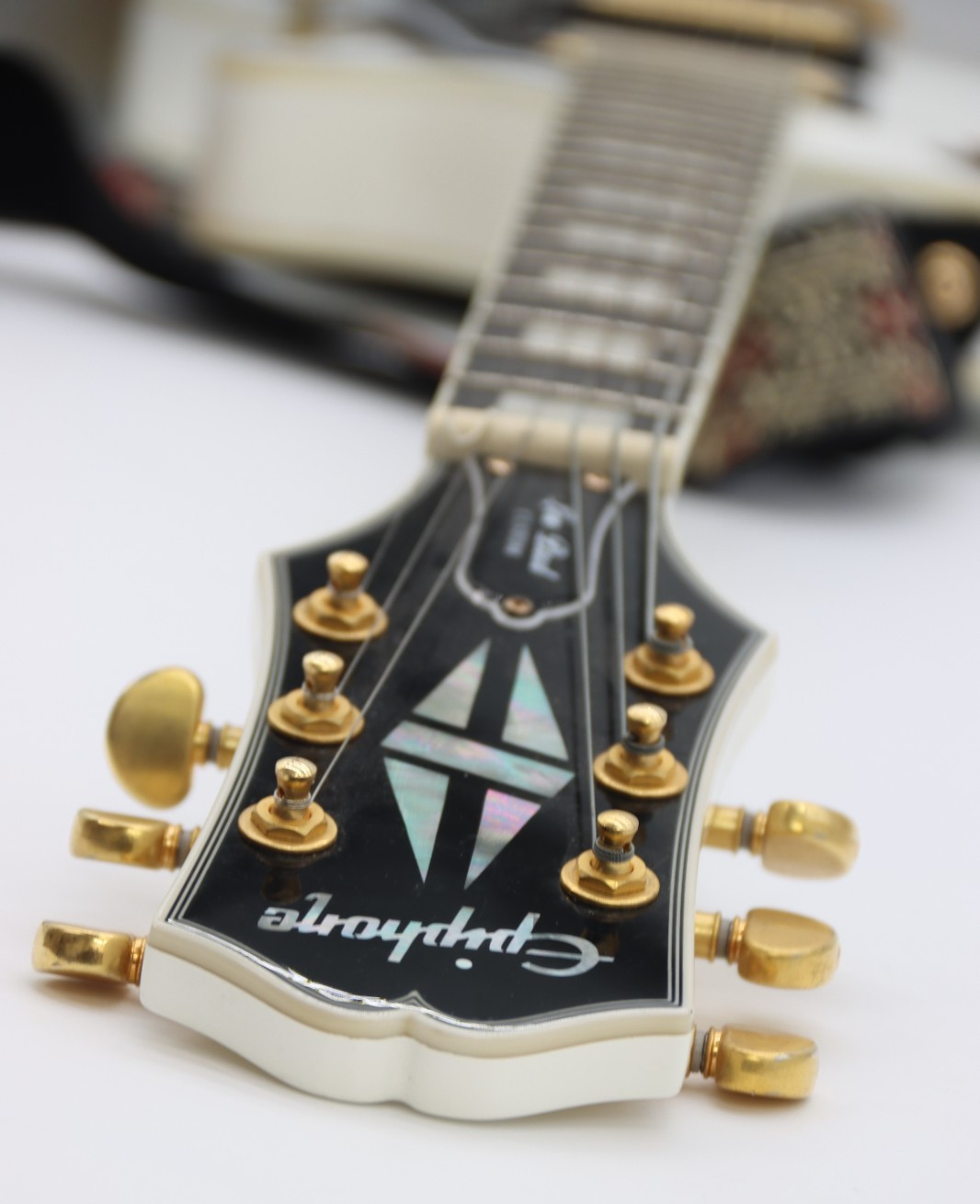 Epiphone Les Paul Custom Electric Guitar – Alpine White