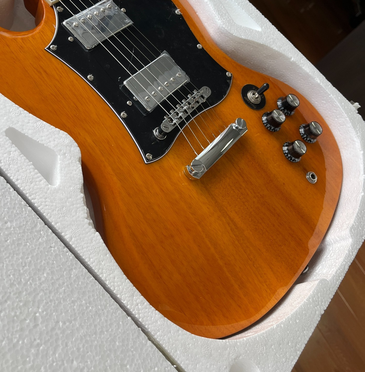 Natural SG Style Electric Guitar Rosewood Fingerboard Chrome Part