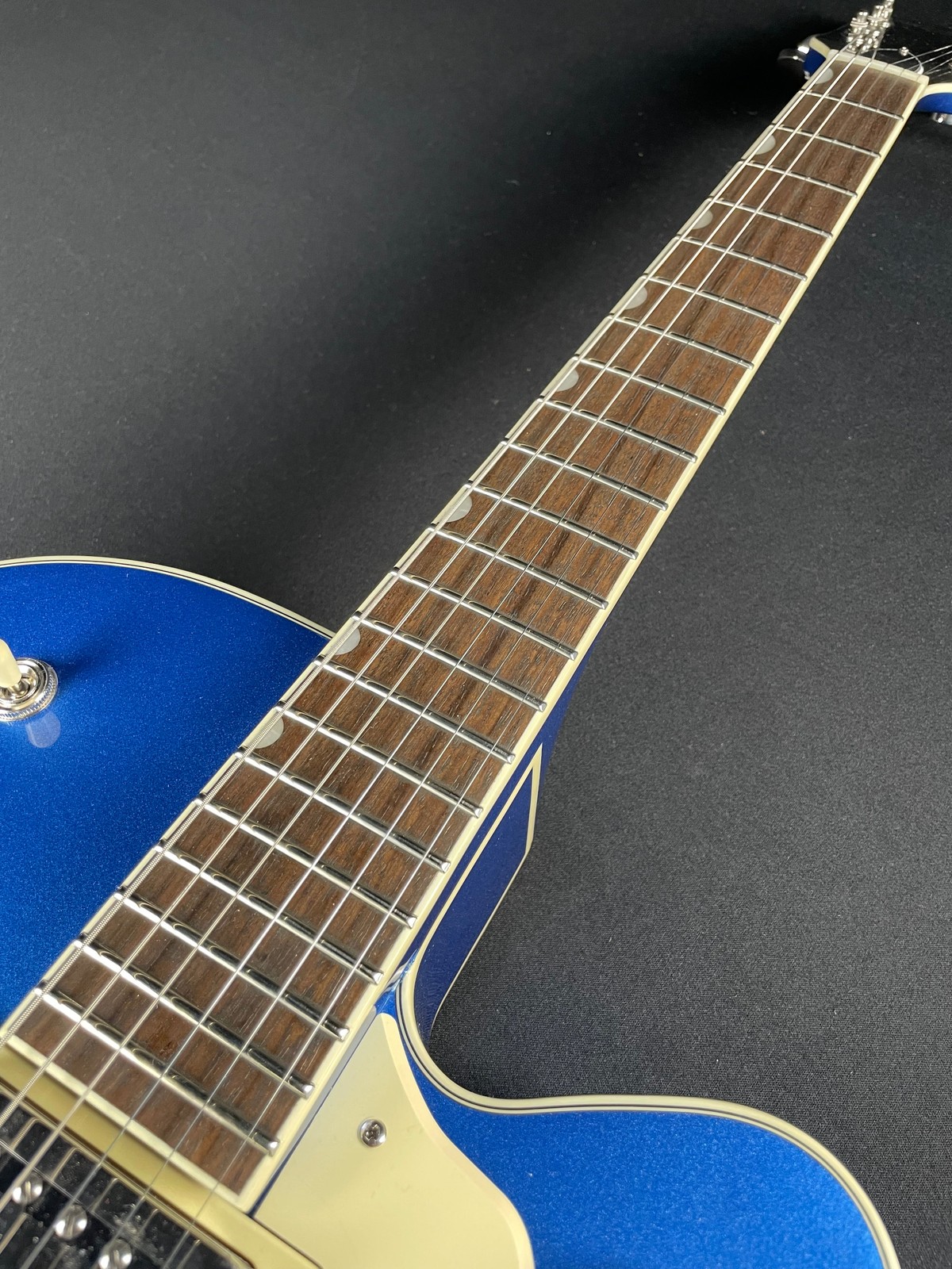 Gretsch G2420T Streamliner Hollow Body with Bigsby – Fairlane Blue