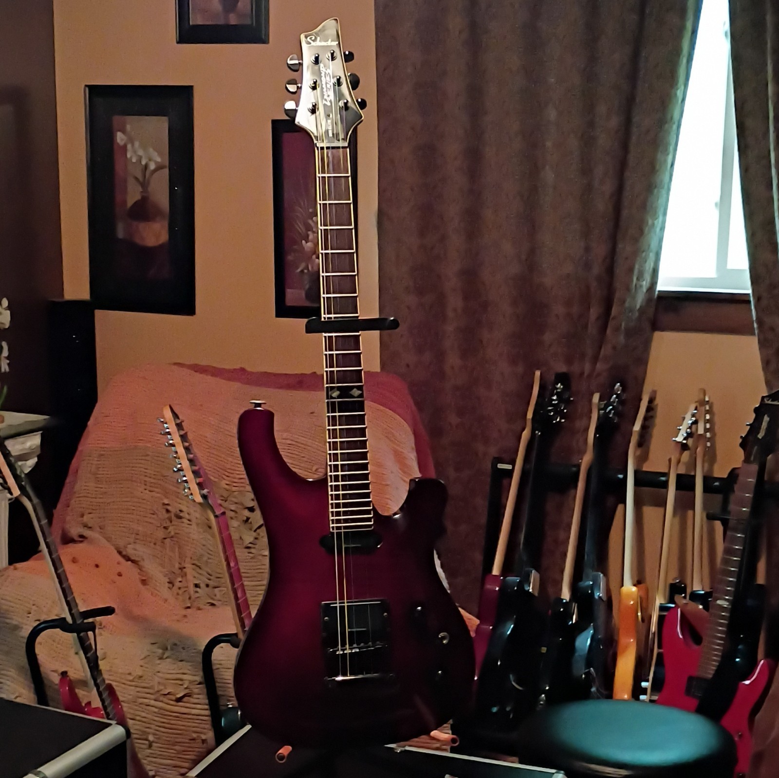 Diamond 006 Elite Series 6-String Solid Body Electric Guitar Purple MPN 006ELITE