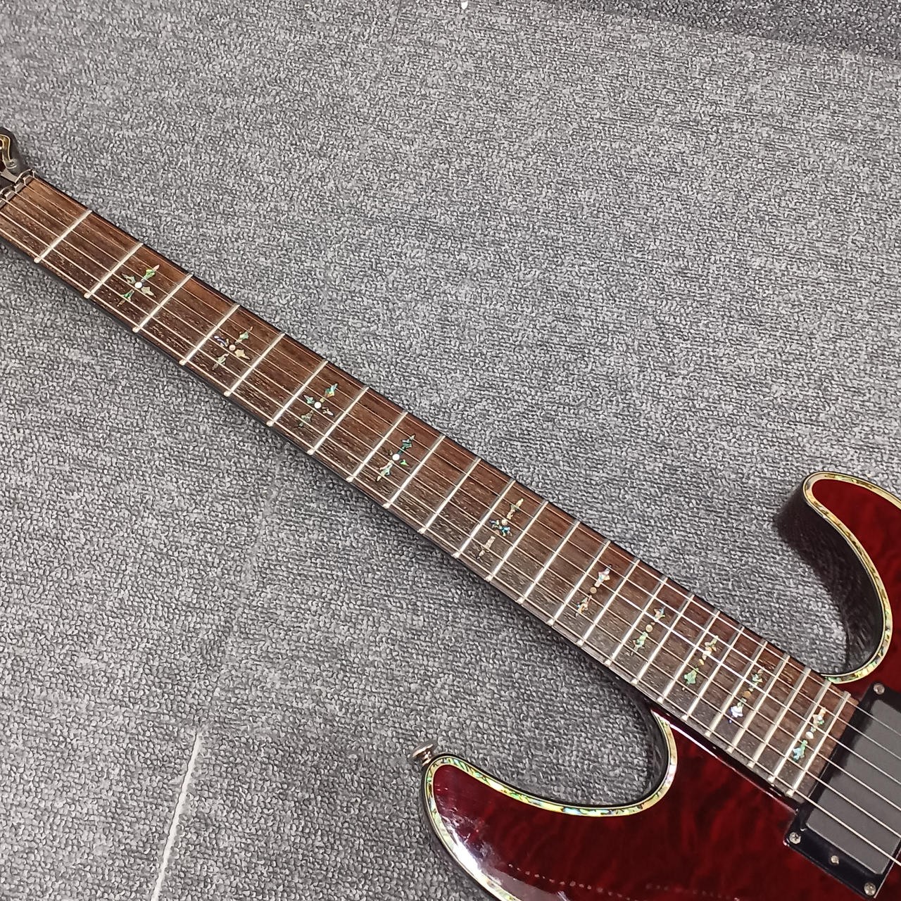 SCHECTER DIAMOND SERIES HELLRAISER Electric Guitar (no260516)