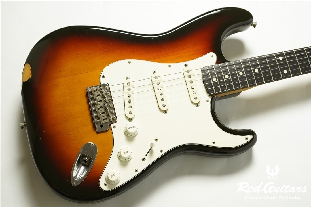 Fender Japan ST62-53 – 3 Tone Sunburst (no260702)