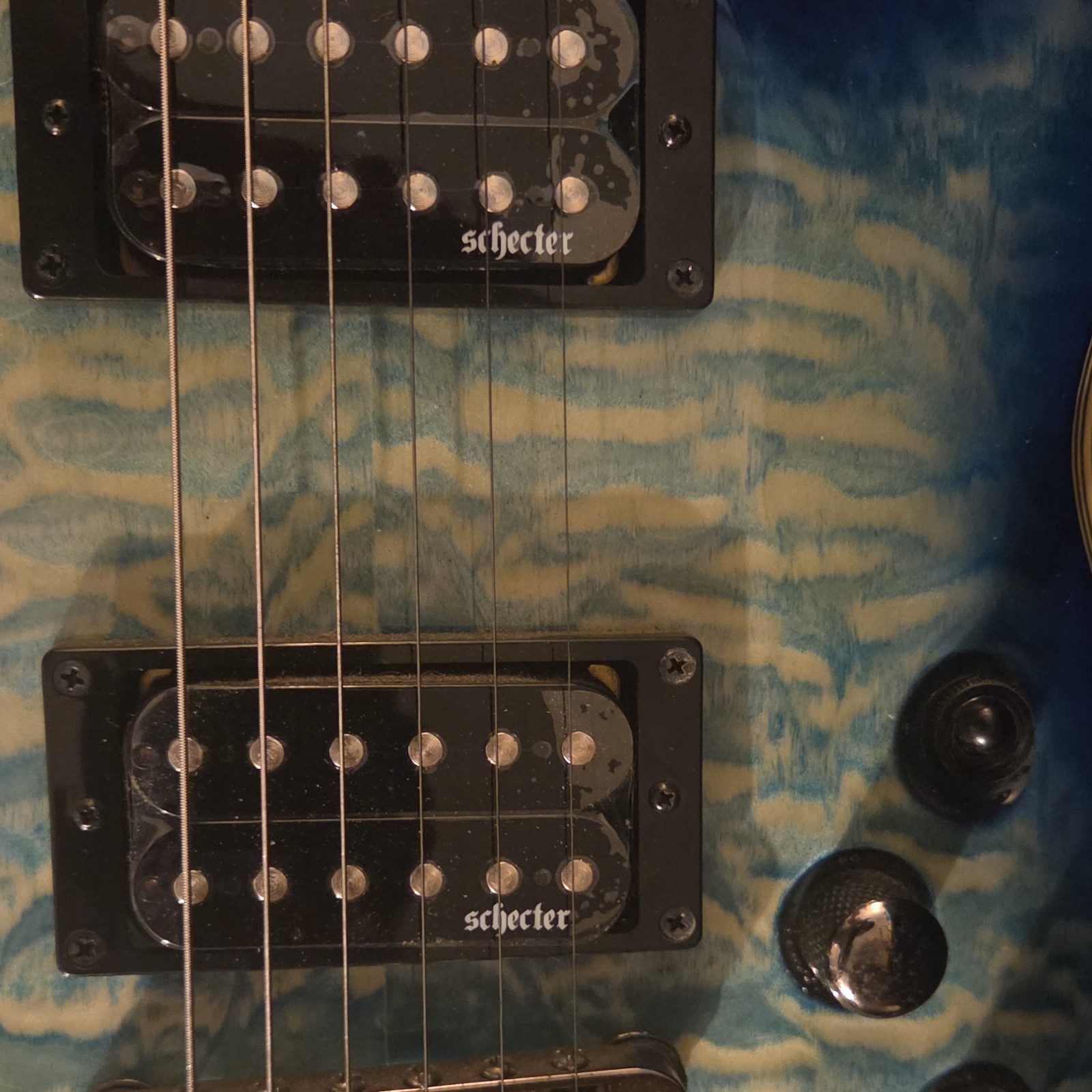 Schecter Diamond Series Blue Quilt Top HH 6-String Solid Maple 24-Fret