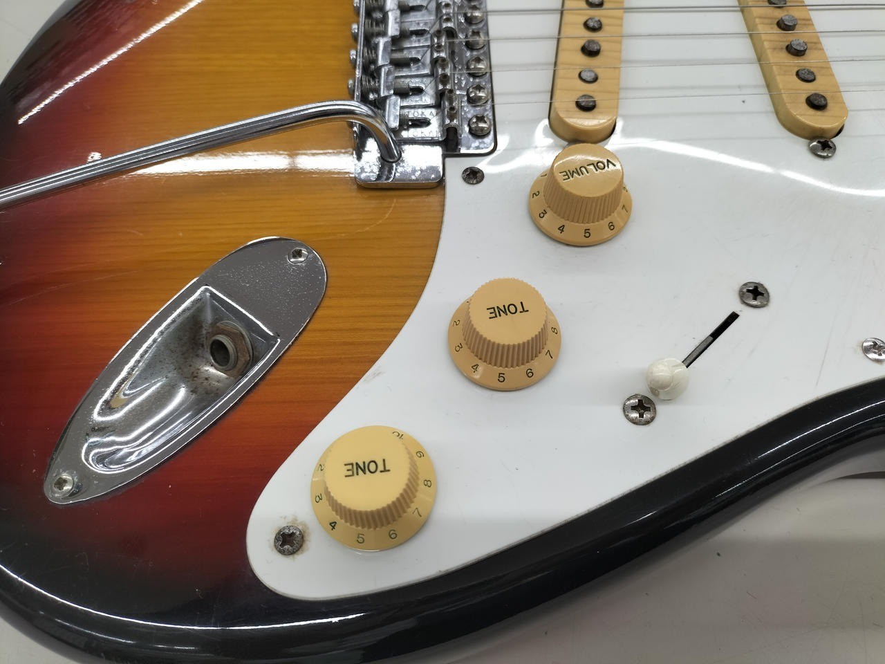 Tokai ST-60 Springy Sound 3 Tone Sunburst Made in Japan ST Type E.Guitar MOD
