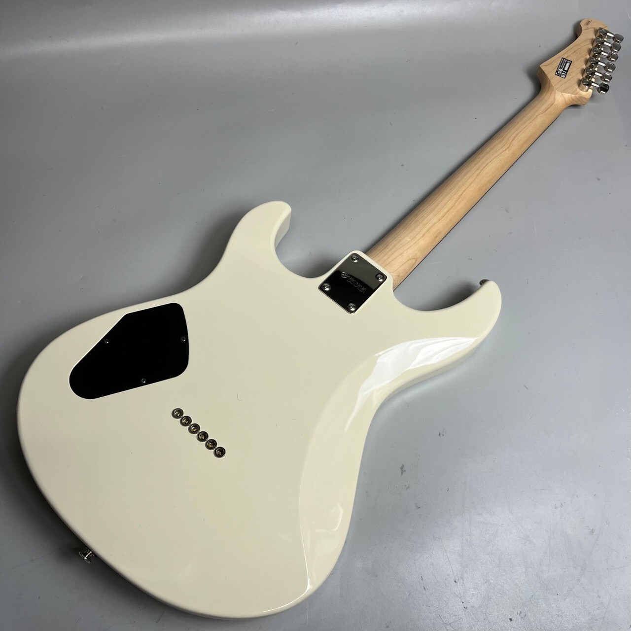 YAMAHA PACIFICA PAC311H VW Electric Guitar Vintage White with Gin bag