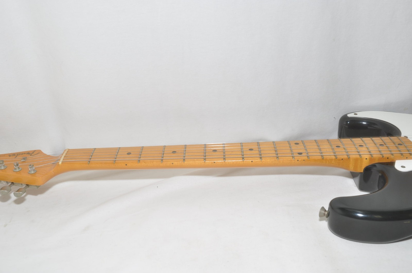 Fender Japan ST57（T）’57 Stratocaster 2-Tone Sunburst Electric Guitar Ref No 7481