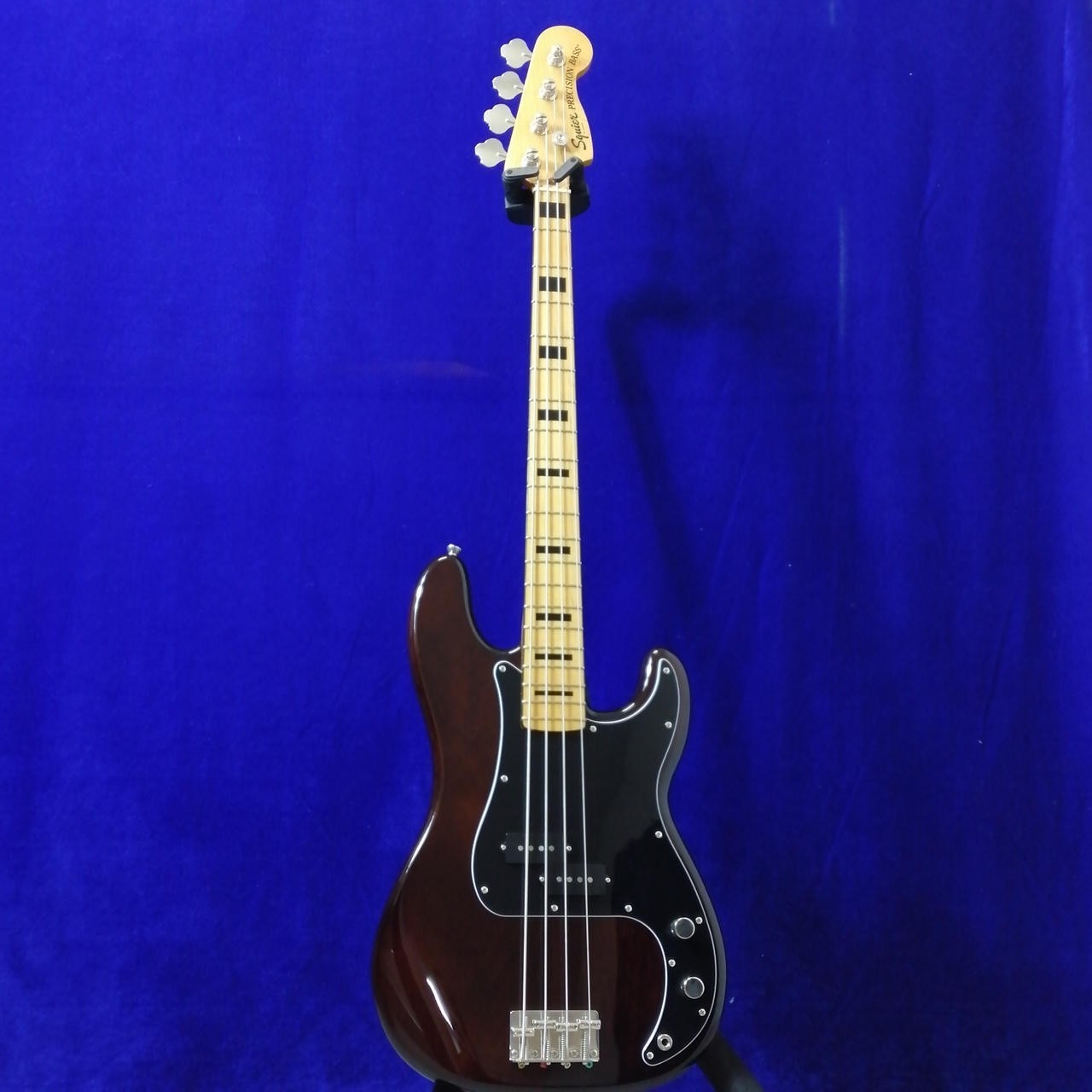 [SQUIER] Classic Vibe 70s PB Walnat Used Nato body Maple fingerboard w/Soft case
