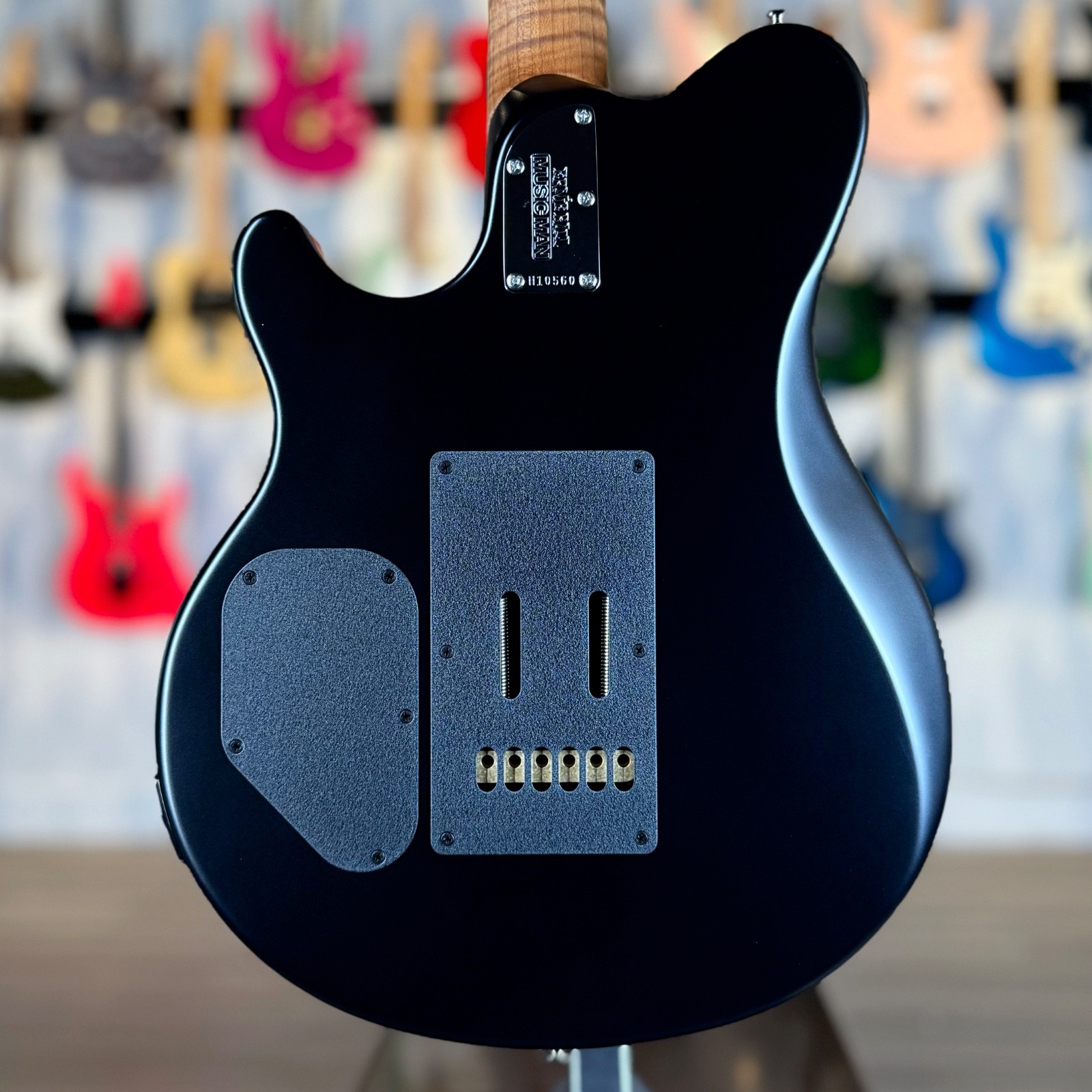 Ernie Ball Music Man Axis Super Sport – Honey Pot Flame – Mastergrade Maple
