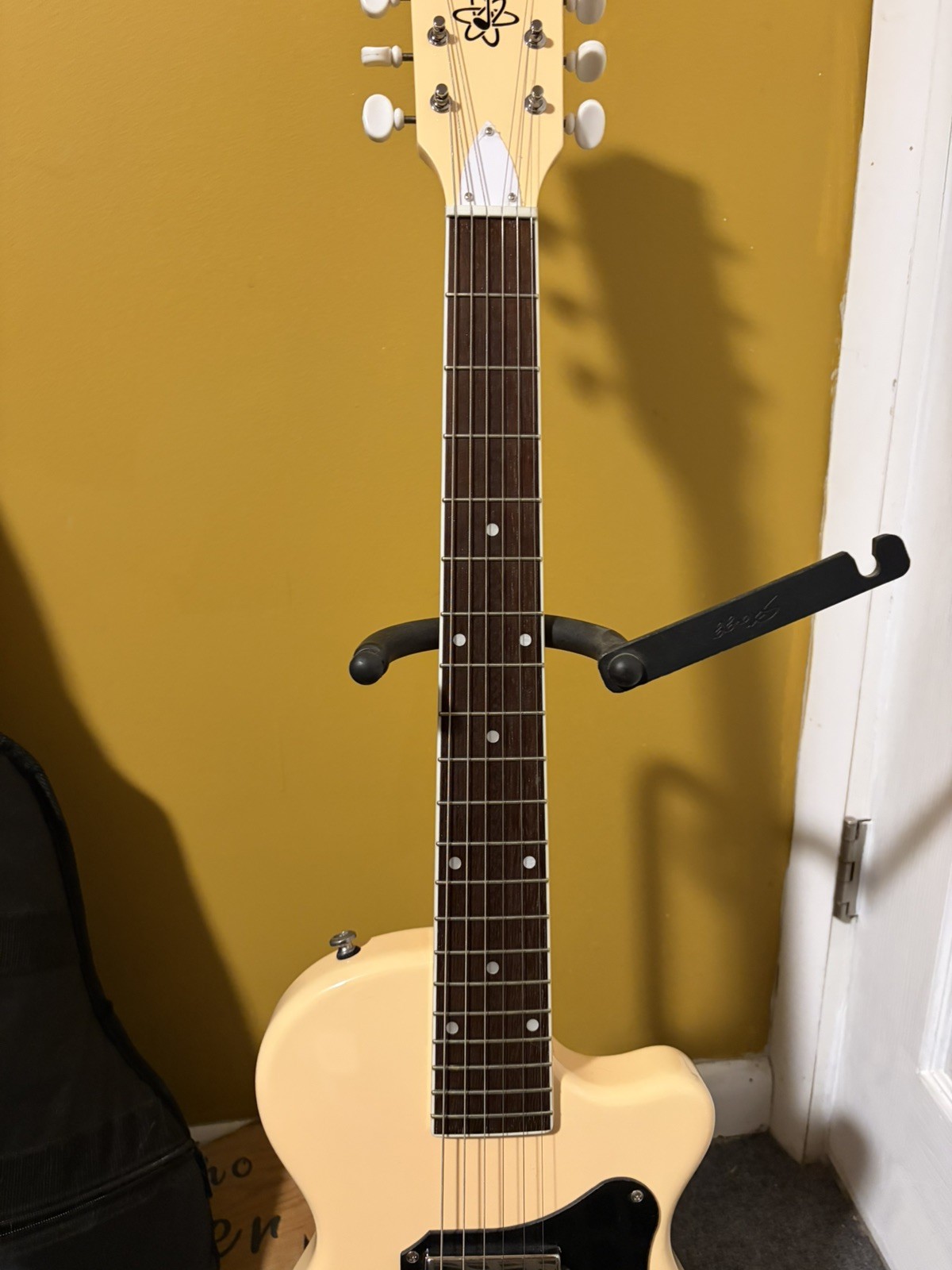 VINTAGE ELMORE JAMES 54 STYLE ELECTRIC GUITAR