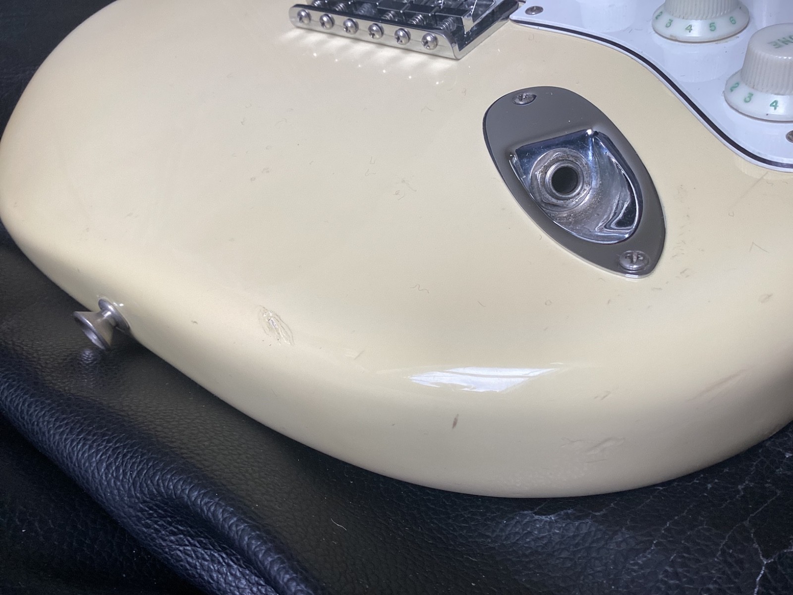 FENDER STRATOCASTER 1974-75 WHITE SUPER CLEAN ALL ORIGINAL EXAMPLE