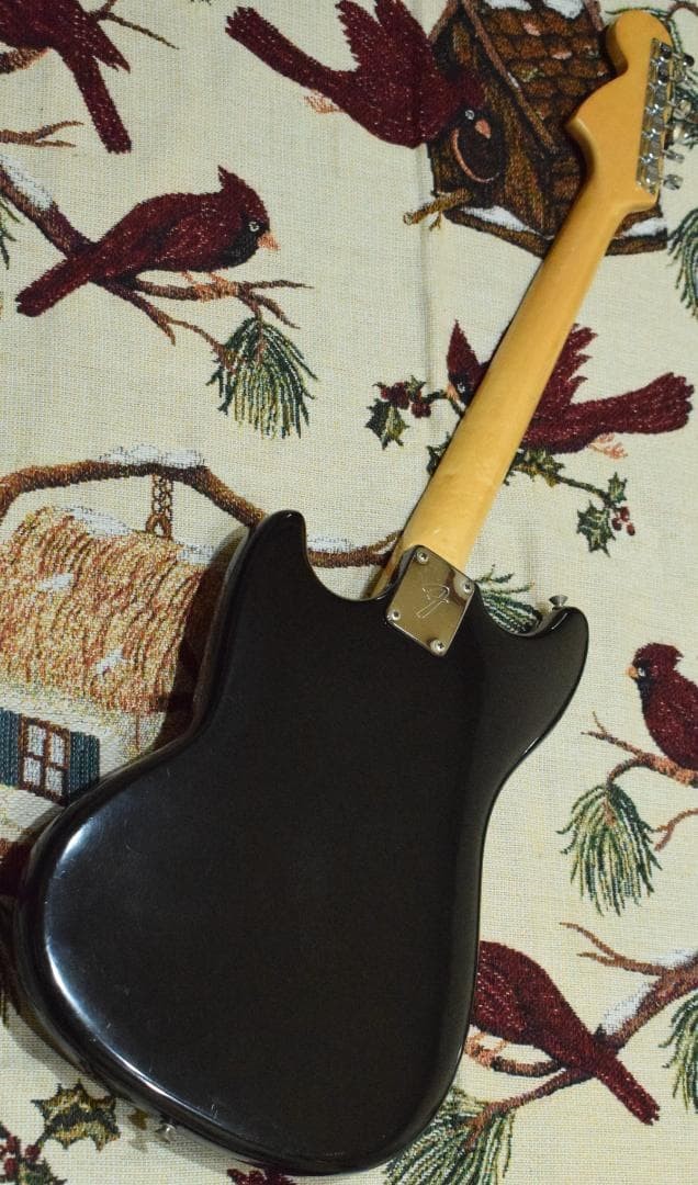 Fender Musicmaster S8 Serial 4.12kg