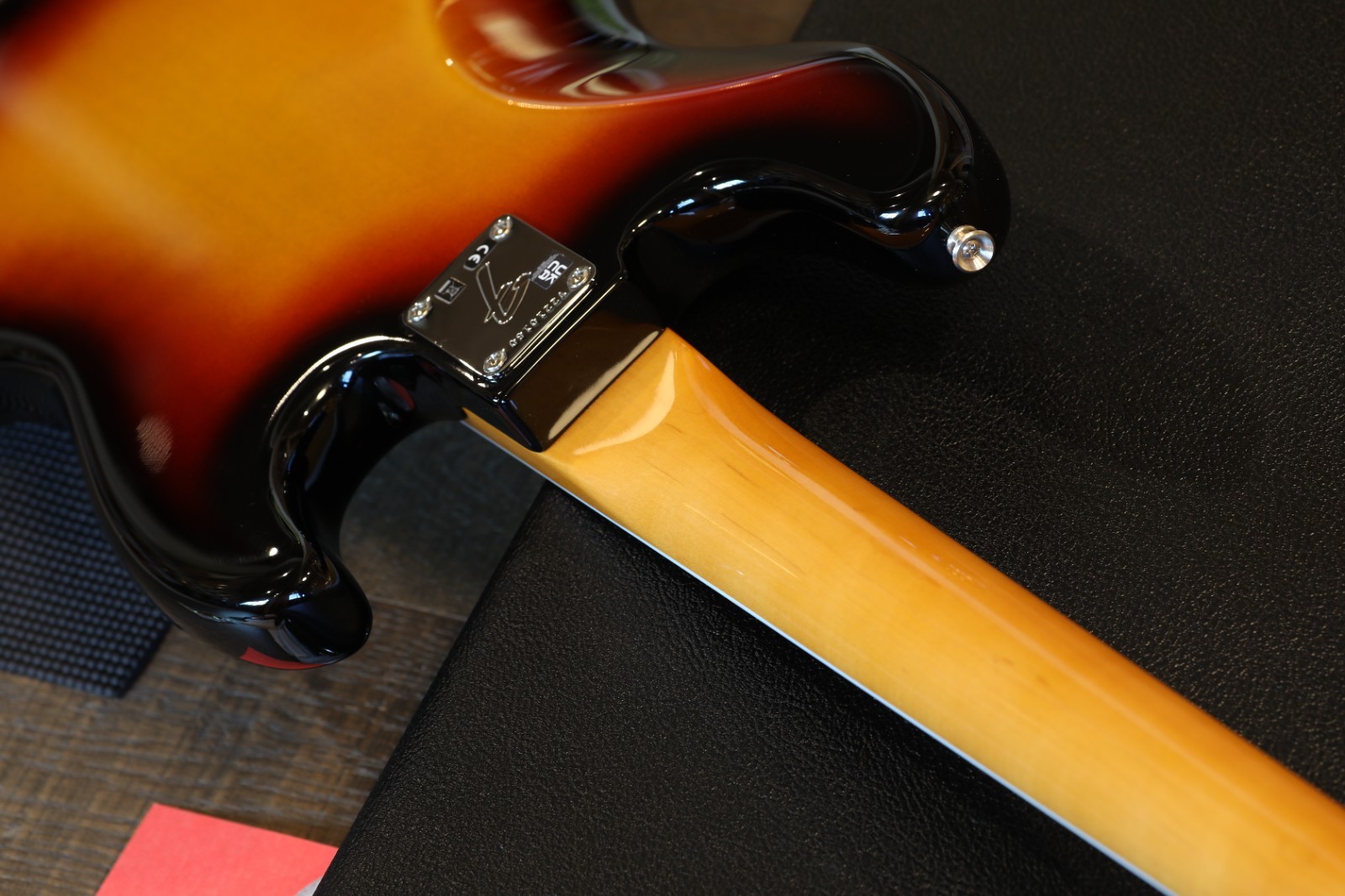 Lefty! 2022 Fender American Vintage II Precision Bass Sunburst + COA OHSC
