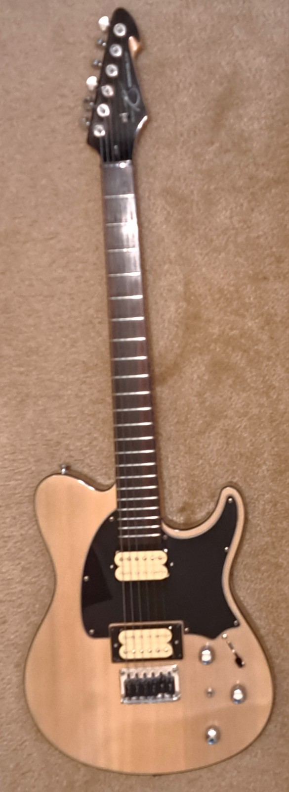 Peavey Generation EXP Guitar, Natural Finish, HH + Piezo, Excellent!