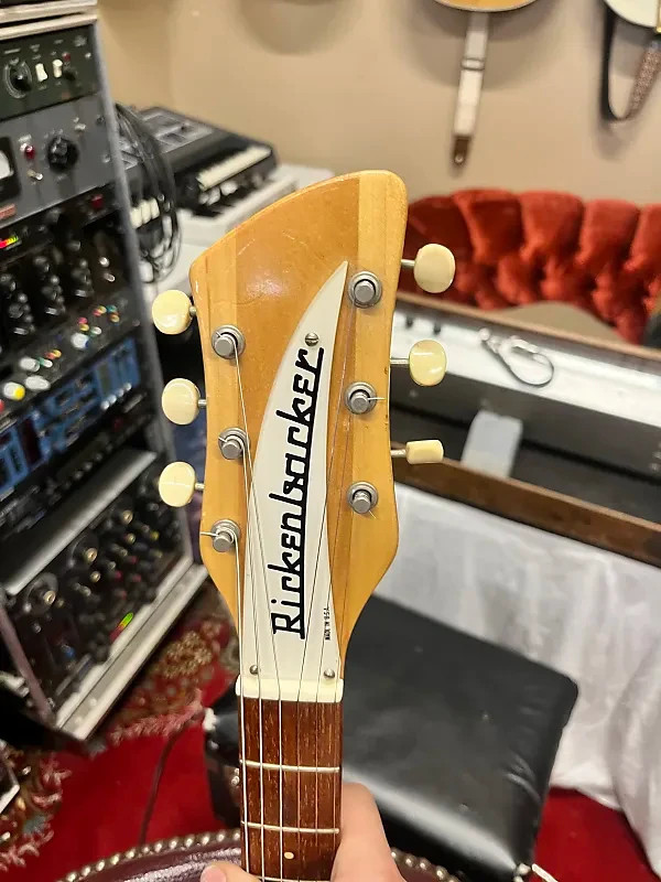 Rickenbacker 425 6 String Electric Guitar w/ Factory Vibrato 1966 – Natural