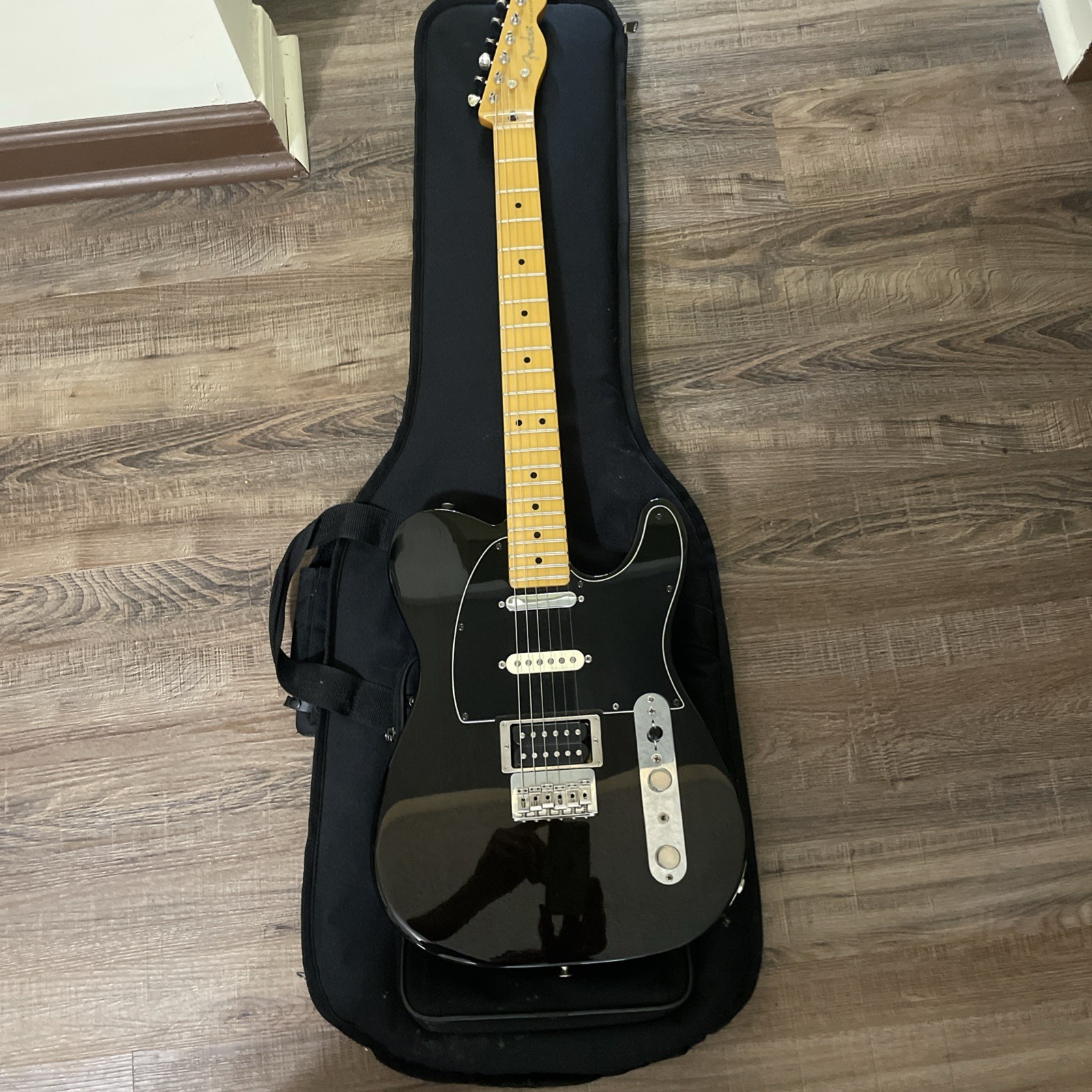 Fender Telecaster Modern Player Plus Electric Guitar noiseless pickups /gigbag