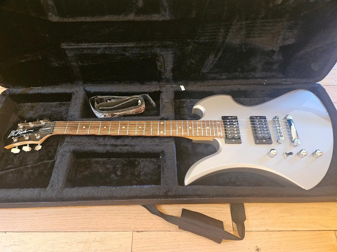 B.C. Rich RARE Left Handed Mockingbird Korean Made!