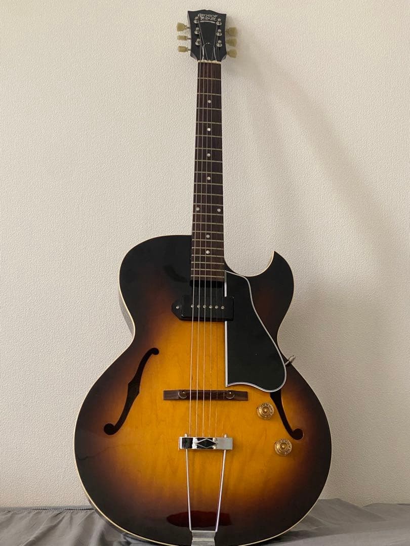 Archtop Tribute Electric Guitar