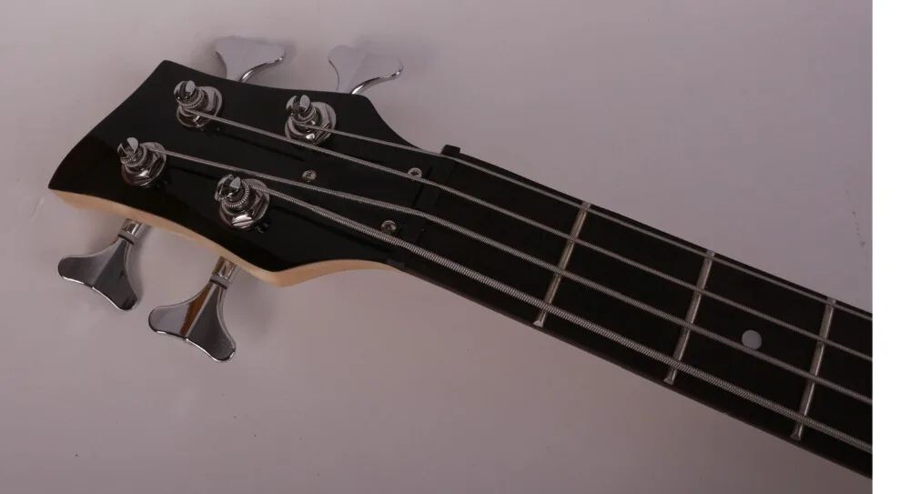 4strings electric bass basswood body maple neck rosewood FN in black color