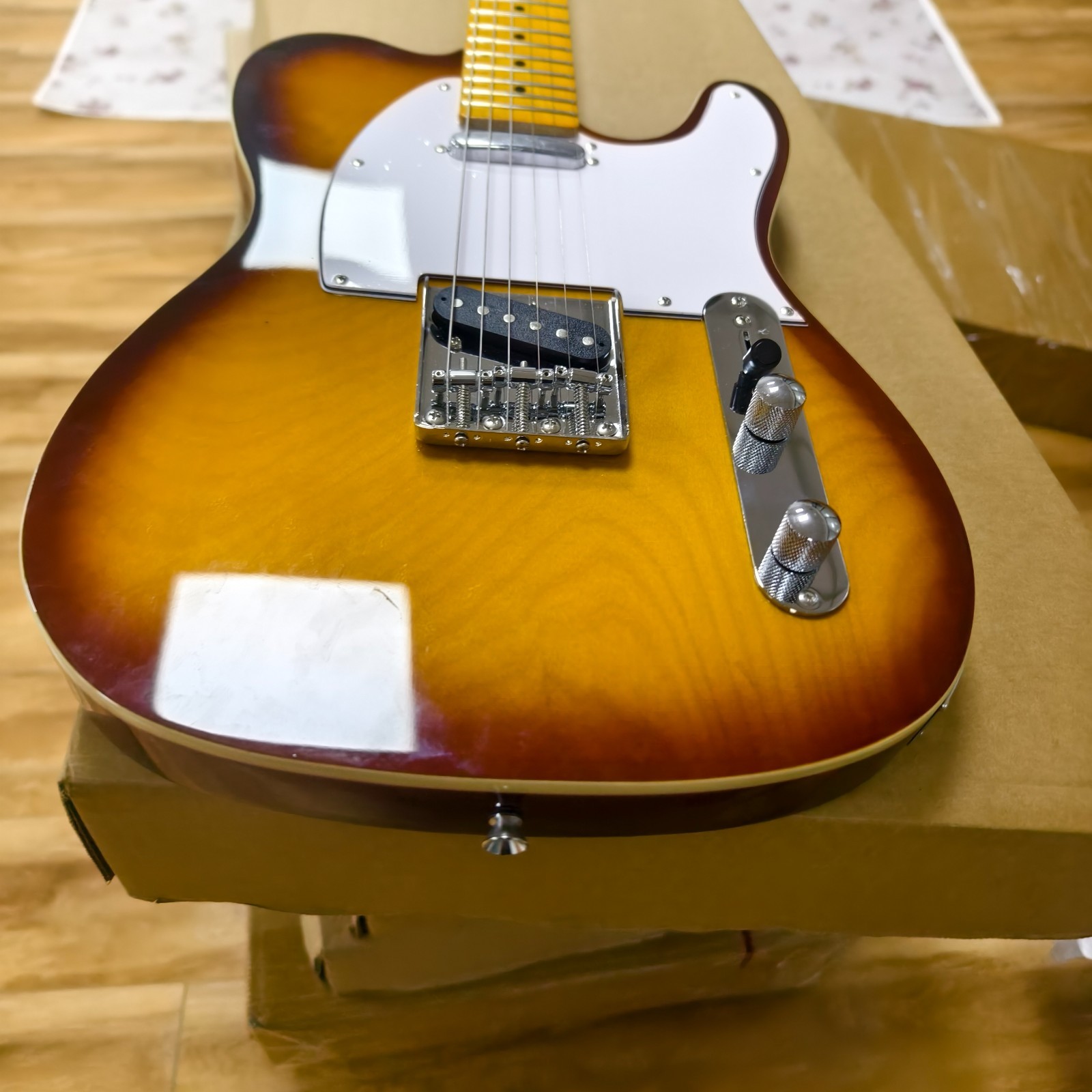 TL Electric Guitar 2 Tone Sunburst Solid Ash Body Maple Neck White Pickguard