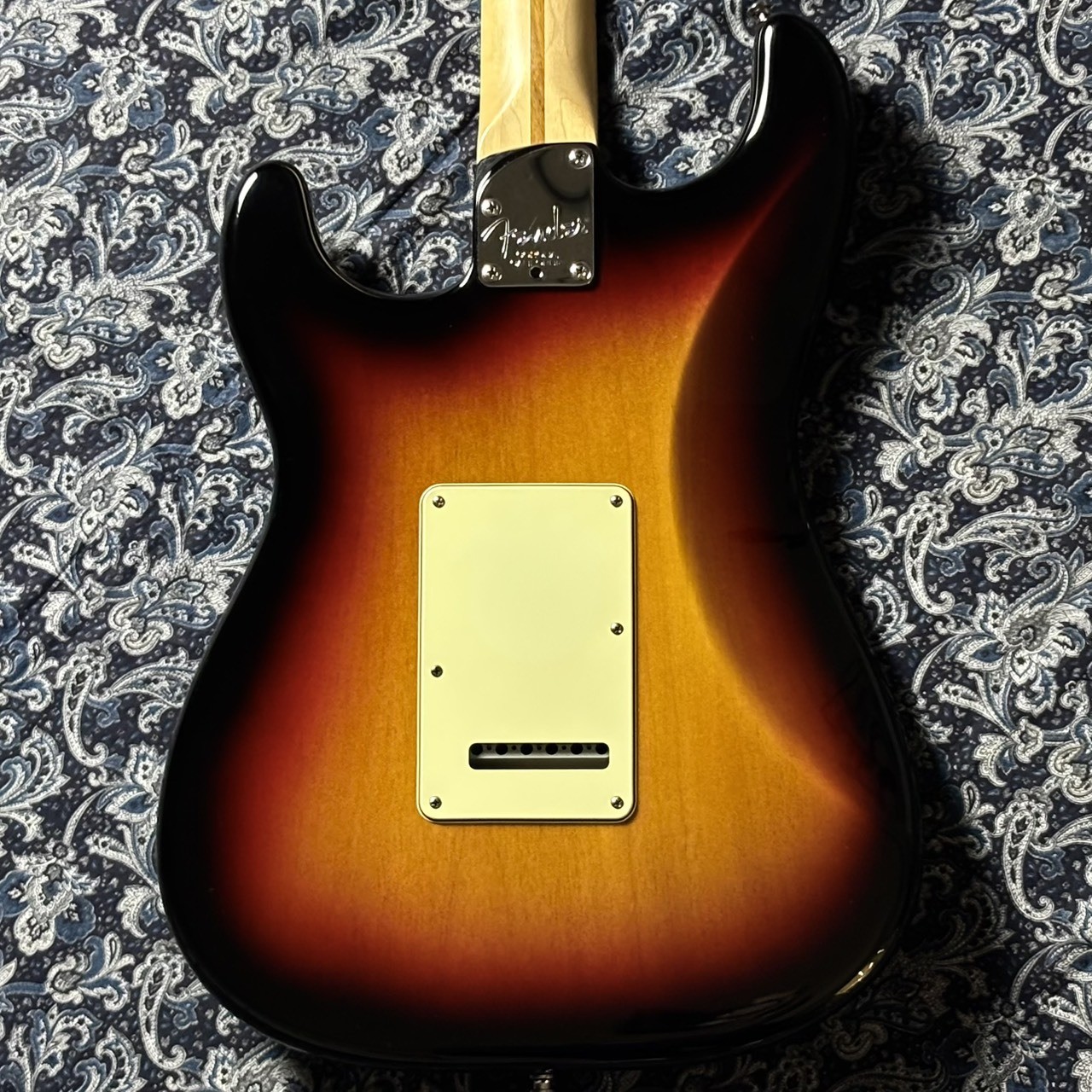 Fender American Deluxe Stratocaster HSS 3-Color Sunburst 2007 3.61kg USA Used