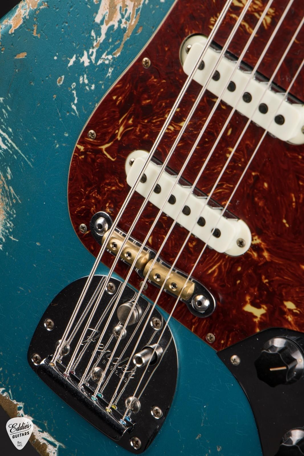 Fender Custom Shop 1962 Bass VI Super Heavy Relic – Super Faded Ocean Turquoise/