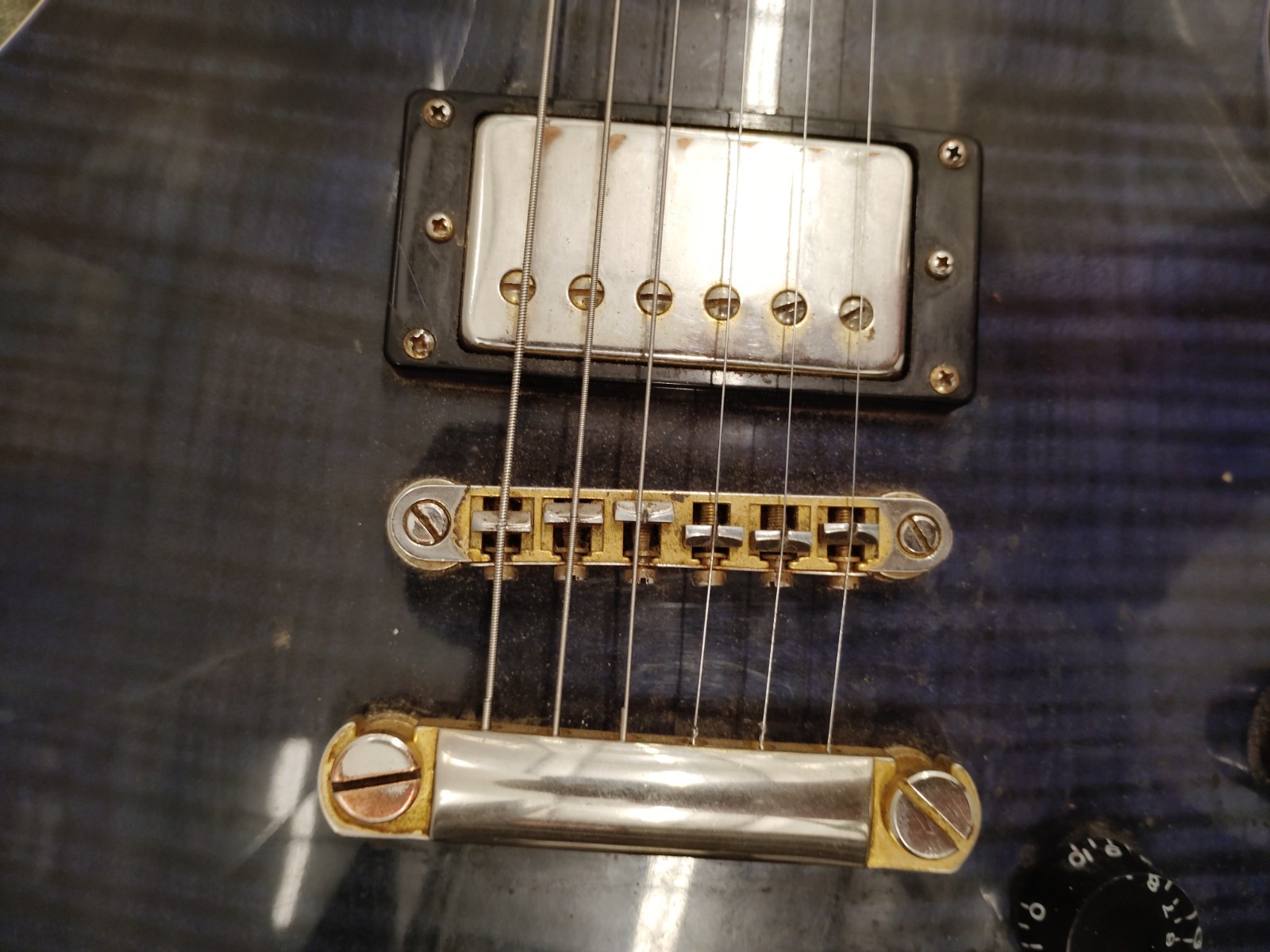 2003 Epiphone Genesis Translucent Blue Flame Top Gold Hardware Electric Guitar
