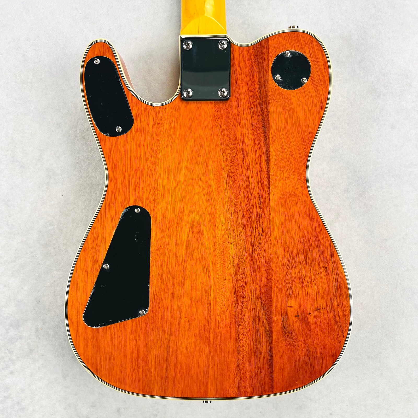 PT Berger Bakersfield Westchester II Crazy #8 2013 – Western Sunset Orange