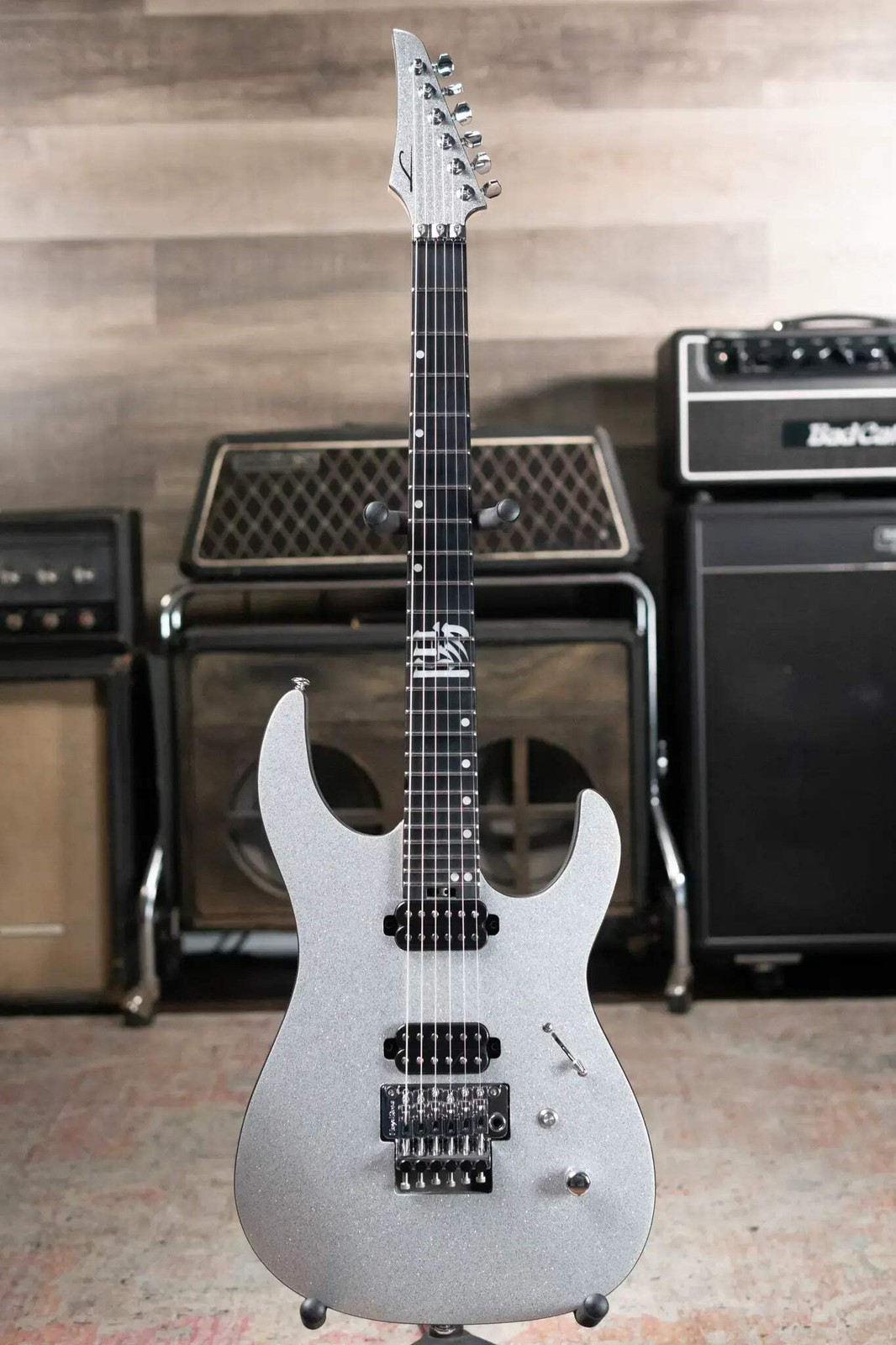 Legator YO6 Electric Guitar – Silver Sparkle with Gig Bag