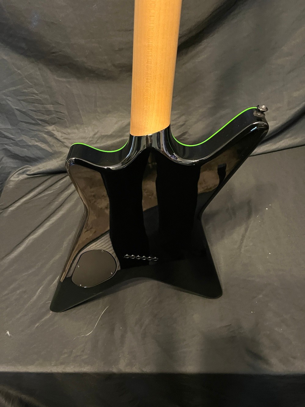 2025 Kiesel V220 Guitar Black W/Racing Green Bevels W/OHSC-MINT!