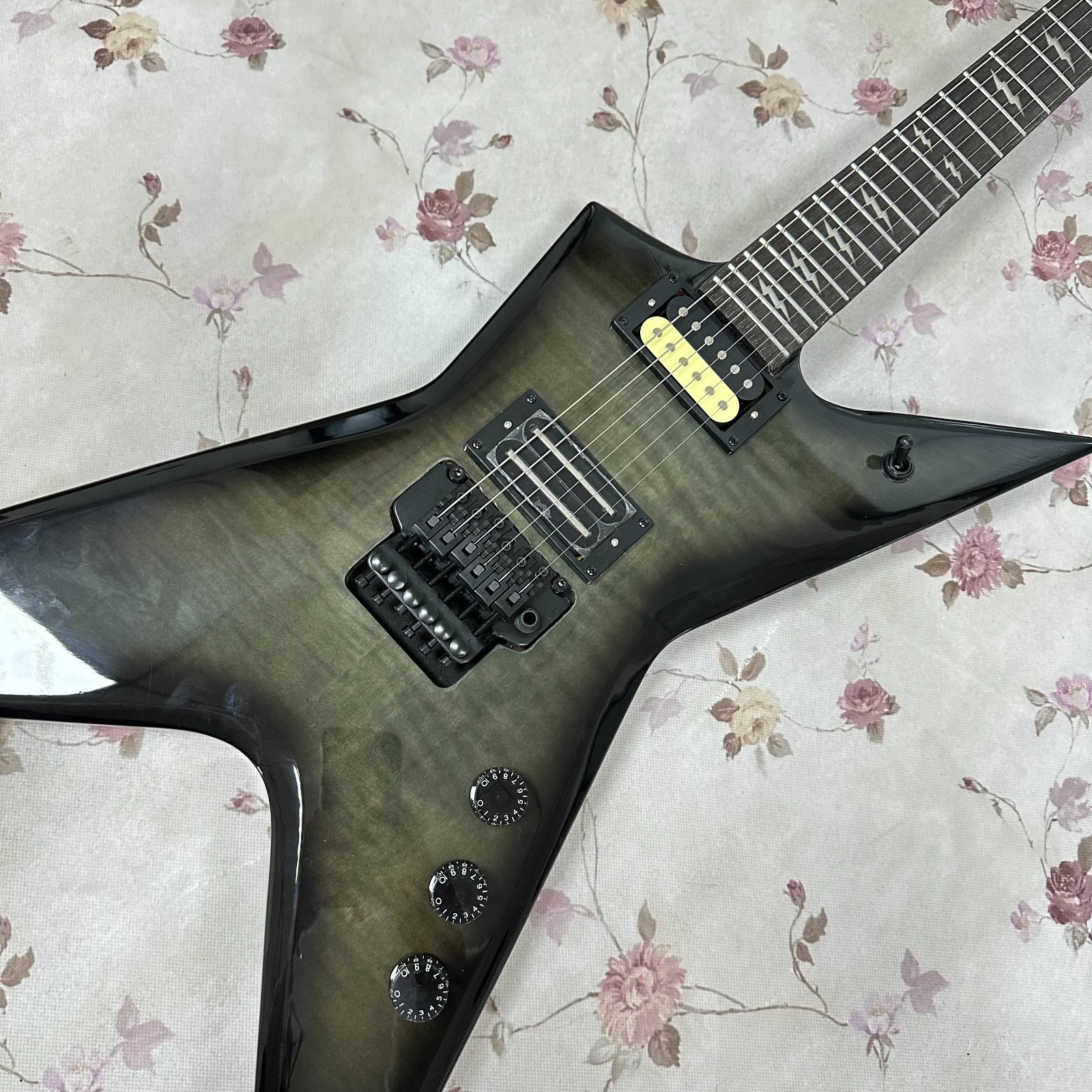 Washburn Dimebag Darrell Signature Style Electric Guitar, Black Burst Finish